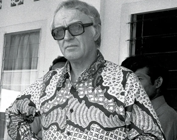 Book review: Clive of Indonesia